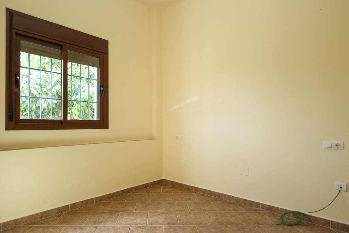 5 sypialnia Willa na sprzedaż w Coin z basenem - 630 000 € (Ref: 6704440)