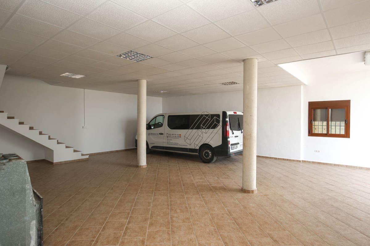 5 sypialnia Willa na sprzedaż w Coin z basenem - 630 000 € (Ref: 6704440)