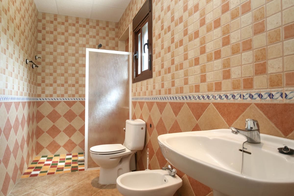 5 bedroom Villa for sale in Coin with pool - € 630,000 (Ref: 6704440)