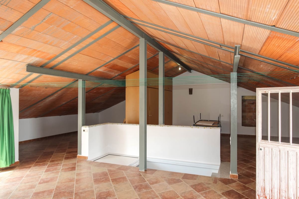 5 bedroom Villa for sale in Coin with pool - € 630,000 (Ref: 6704440)