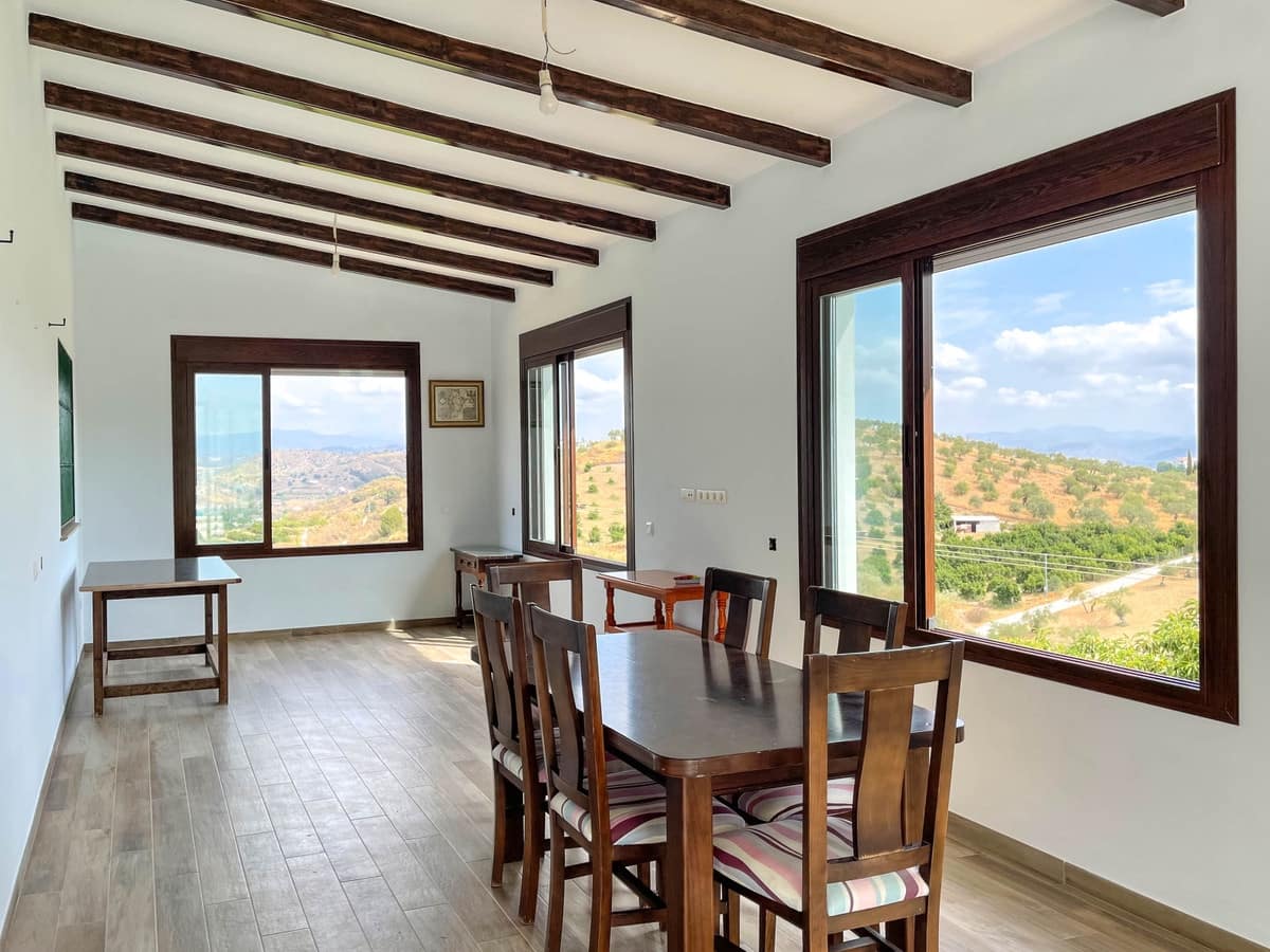 5 bedroom Villa for sale in Coin with pool - € 630,000 (Ref: 6704440)