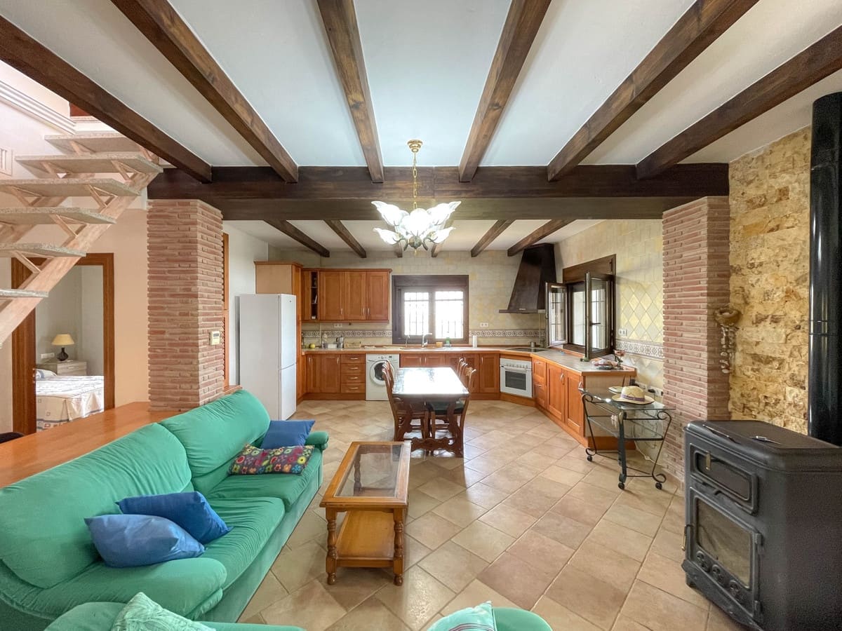 5 bedroom Villa for sale in Coin with pool - € 630,000 (Ref: 6704440)