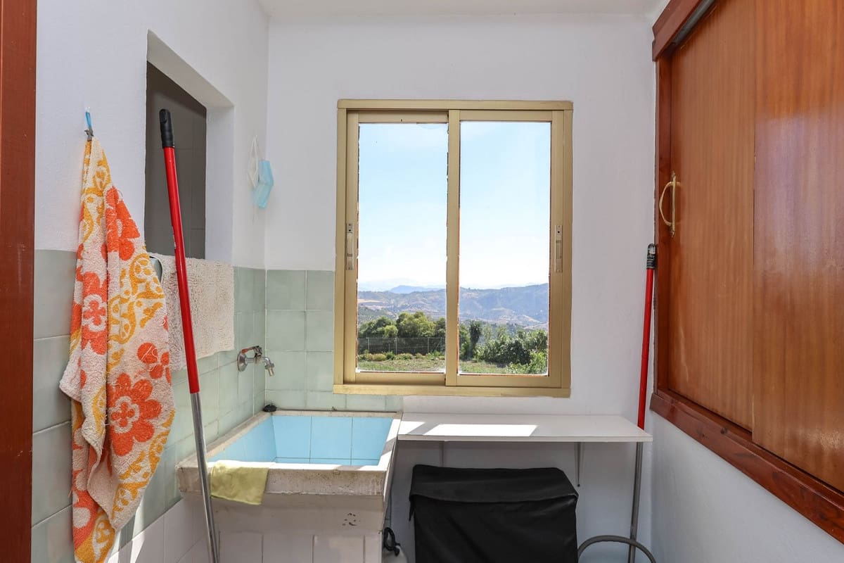 4 soveværelse Byhus til salg i Casarabonela med garage - € 1.000.000 (Ref: 6950673)