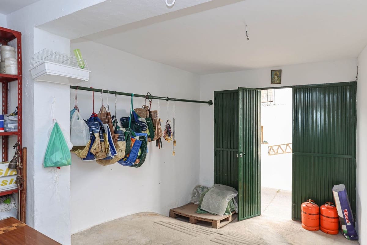 4 soveværelse Byhus til salg i Casarabonela med garage - € 1.000.000 (Ref: 6950673)