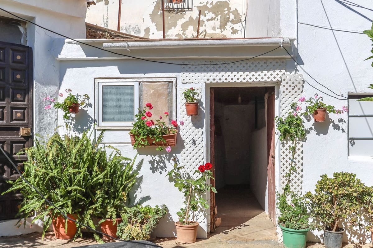 4 soveværelse Byhus til salg i Casarabonela med garage - € 1.000.000 (Ref: 6950673)