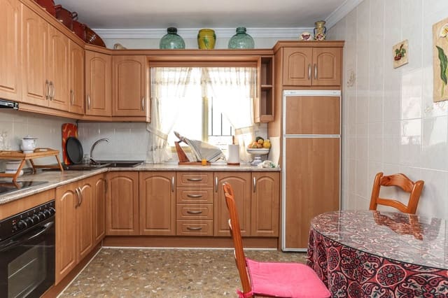 4 bedroom Townhouse for sale in Casarabonela with garage - € 1,000,000 (Ref: 6950673)