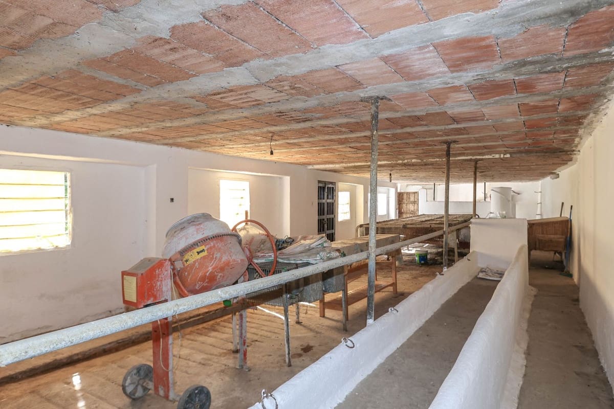 4 sovrum Hus till salu i Casarabonela med garage - 1 000 000 € (Ref: 6950673)