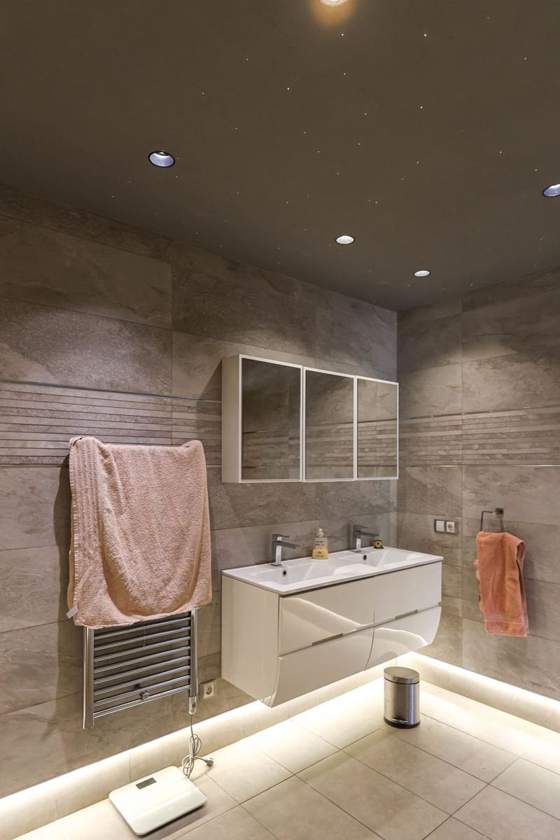 5 bedroom Commercial for sale in Alhaurin el Grande with pool garage - € 995,000 (Ref: 7012399)