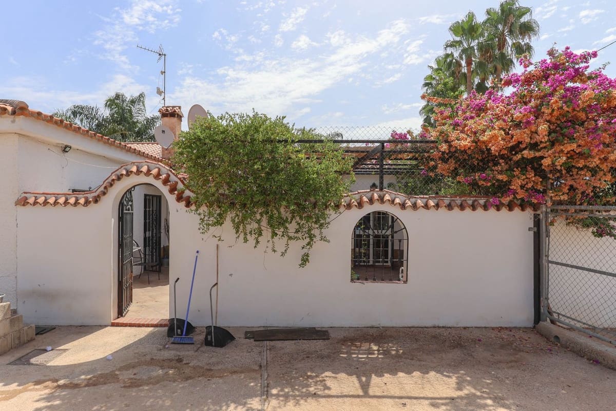 5 bedroom Commercial for sale in Alhaurin el Grande with pool garage - € 995,000 (Ref: 7012399)