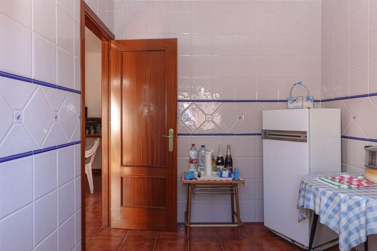 3 soveværelse Villa til salg i Alozaina med garage - € 240.000 (Ref: 7030539)