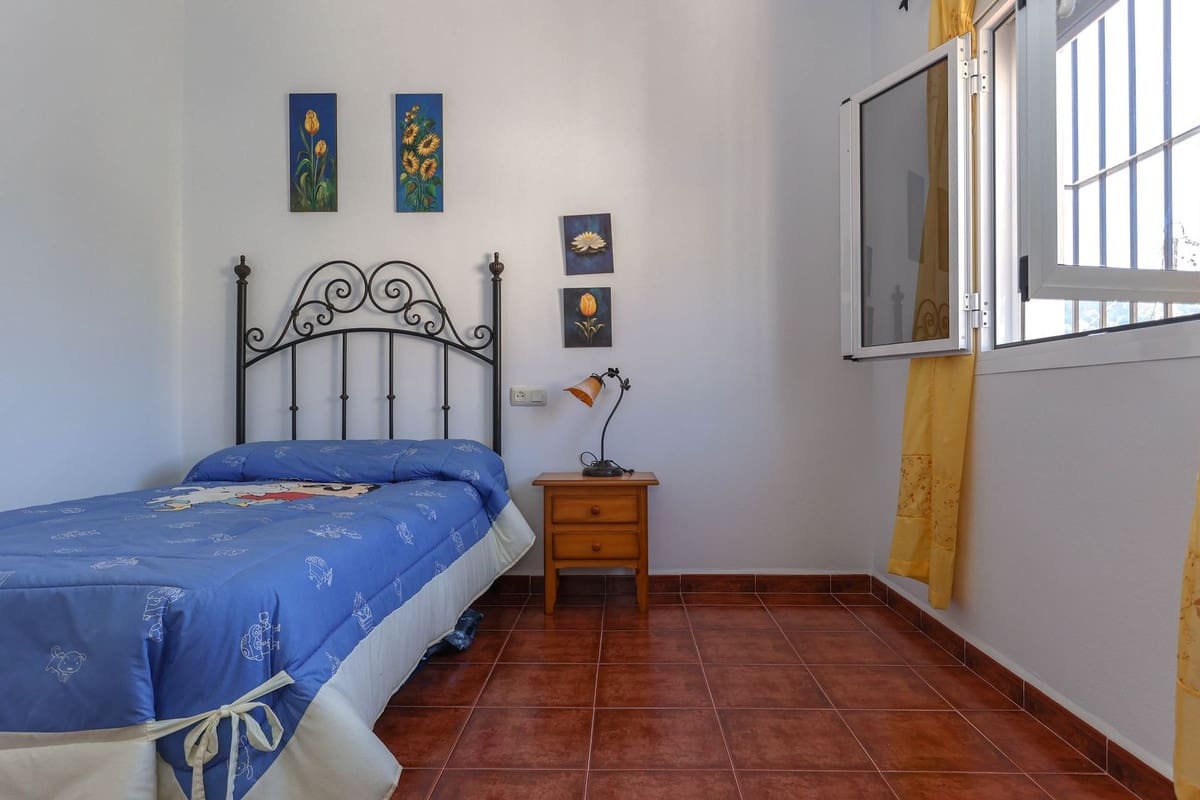 3 soveværelse Villa til salg i Alozaina med garage - € 240.000 (Ref: 7030539)