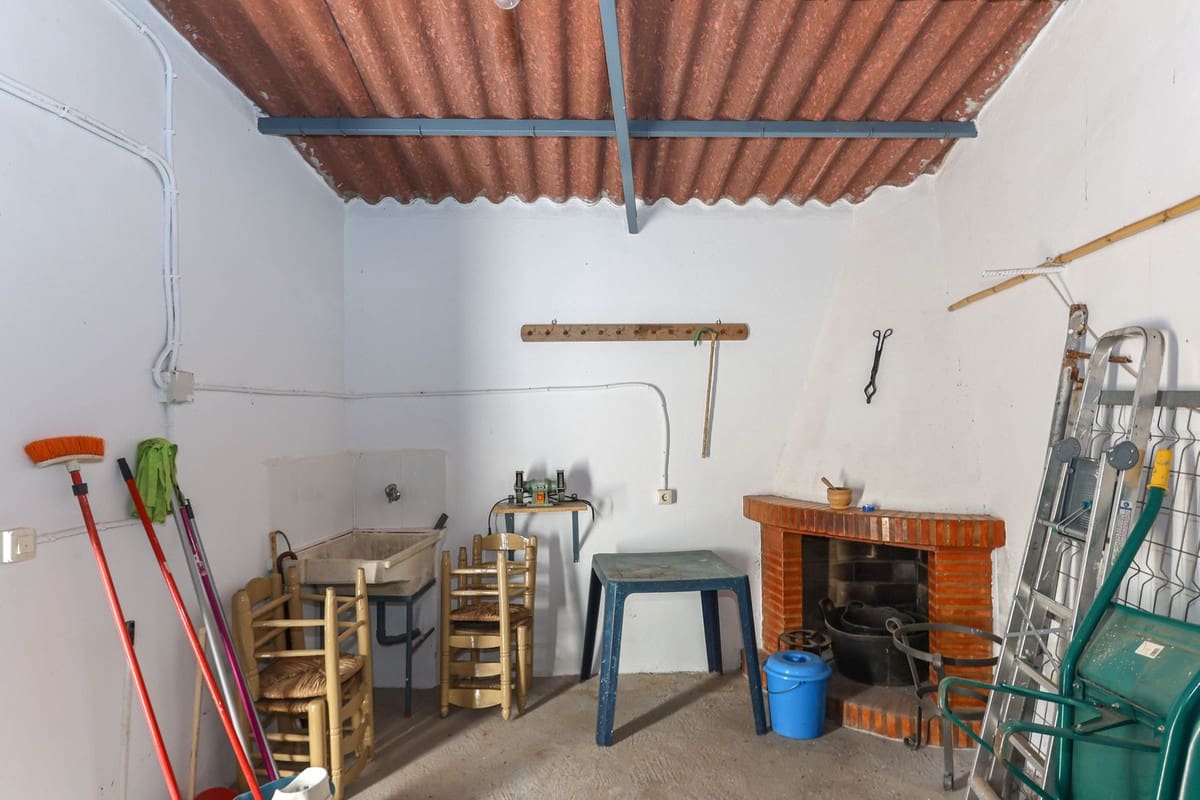 3 soveværelse Villa til salg i Alozaina med garage - € 240.000 (Ref: 7030539)