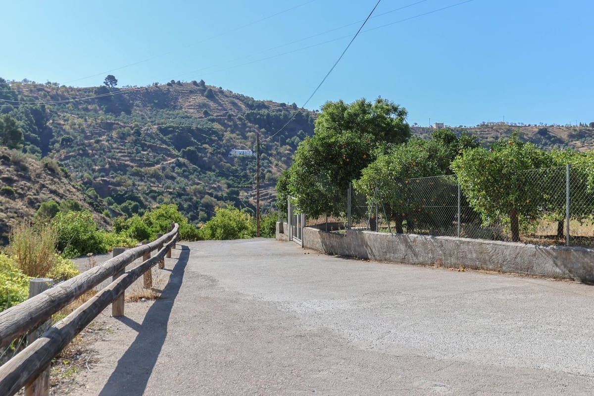 3 soveværelse Villa til salg i Alozaina med garage - € 240.000 (Ref: 7030539)