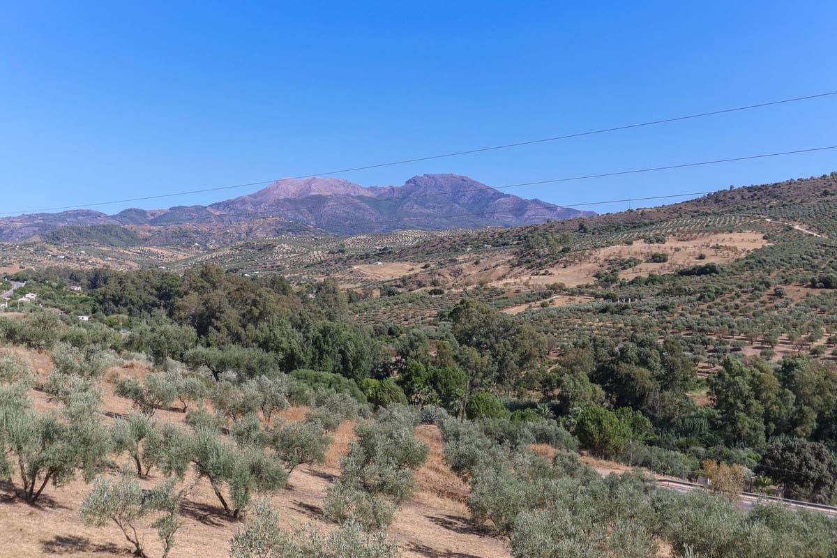 3 camera da letto Villa in vendita in Guaro con piscina garage - 540.000 € (Rif: 7033063)