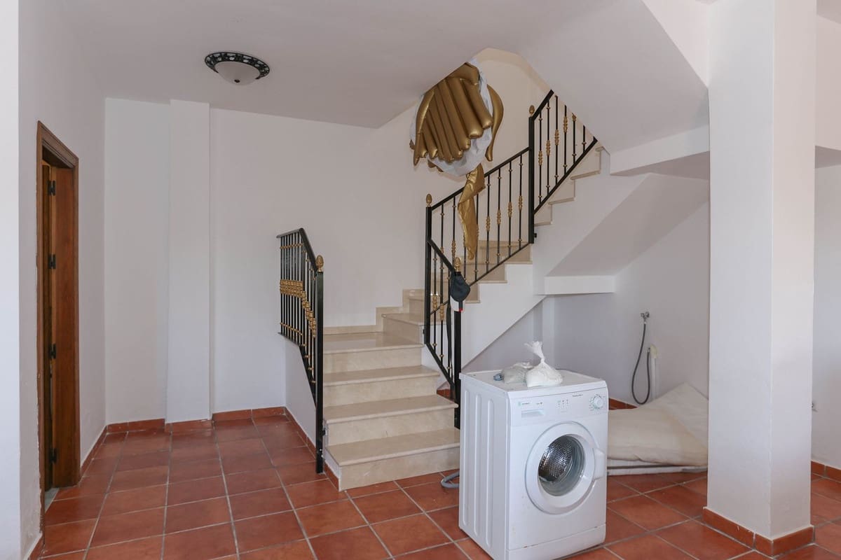 3 chambre Villa/Maison à vendre à Guaro avec piscine garage - 540 000 € (Ref: 7033063)