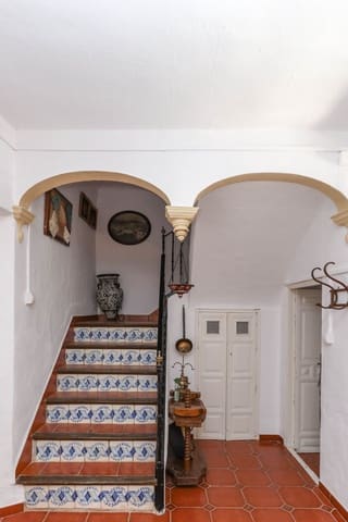 5 makuuhuone Omakotitalo myytävänä paikassa Tolox - 534 000 € (Ref: 7771988)