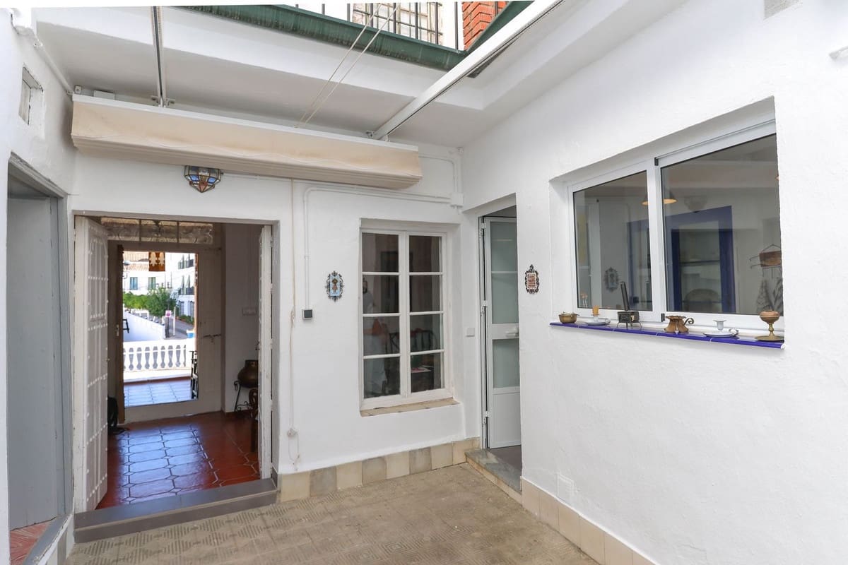 5 soveværelse Byhus til salg i Tolox - € 534.000 (Ref: 7771988)