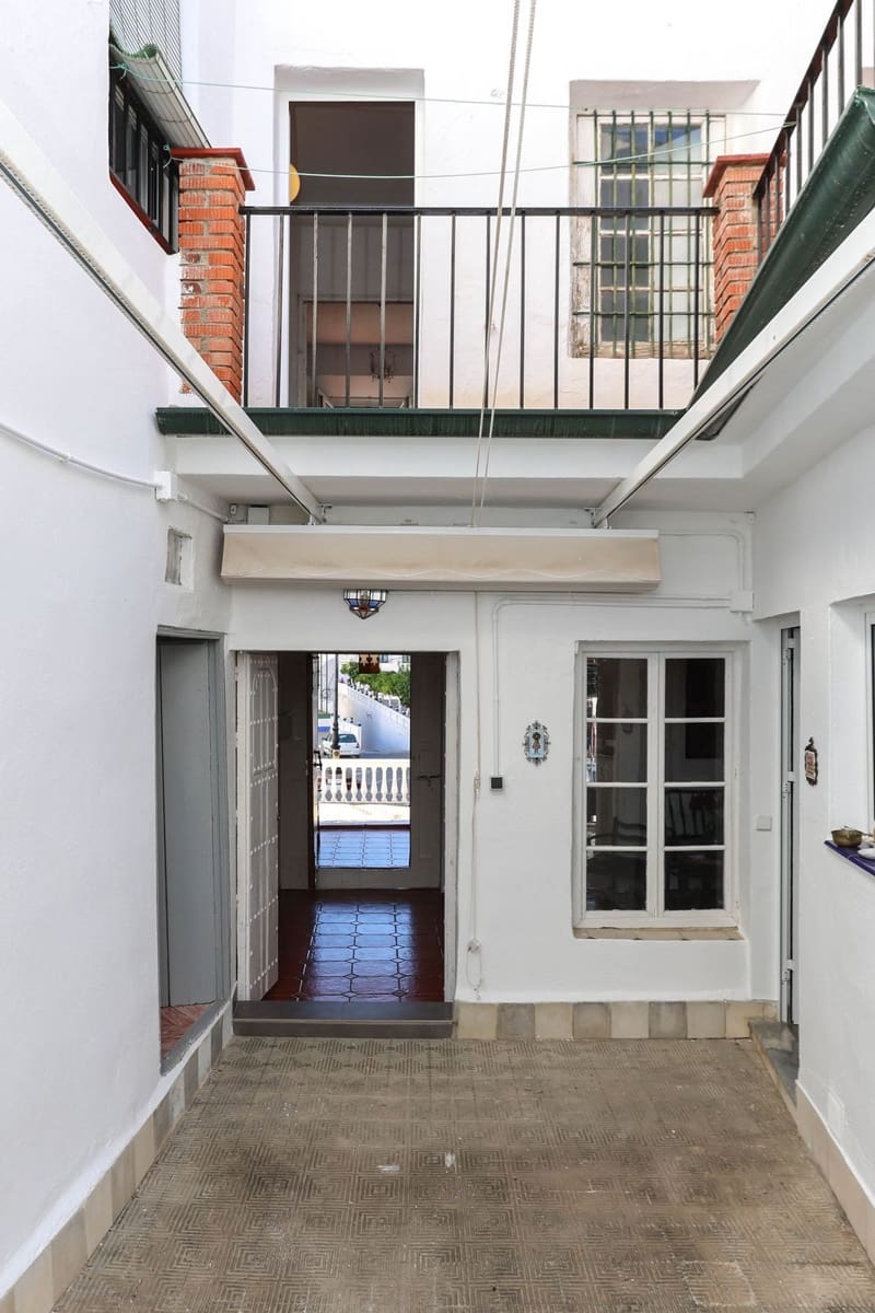 5 soveværelse Byhus til salg i Tolox - € 534.000 (Ref: 7771988)