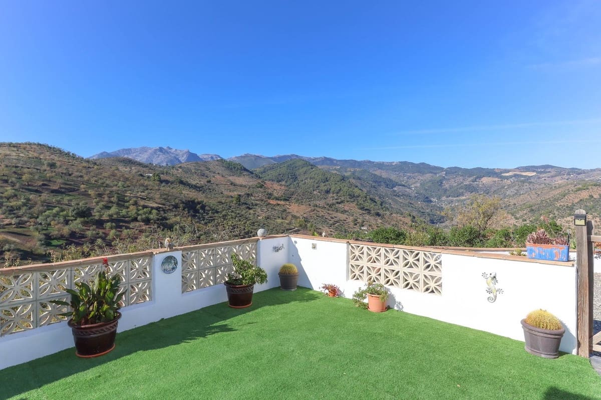 3 soveværelse Villa til salg i Tolox med garage - € 250.000 (Ref: 7976414)