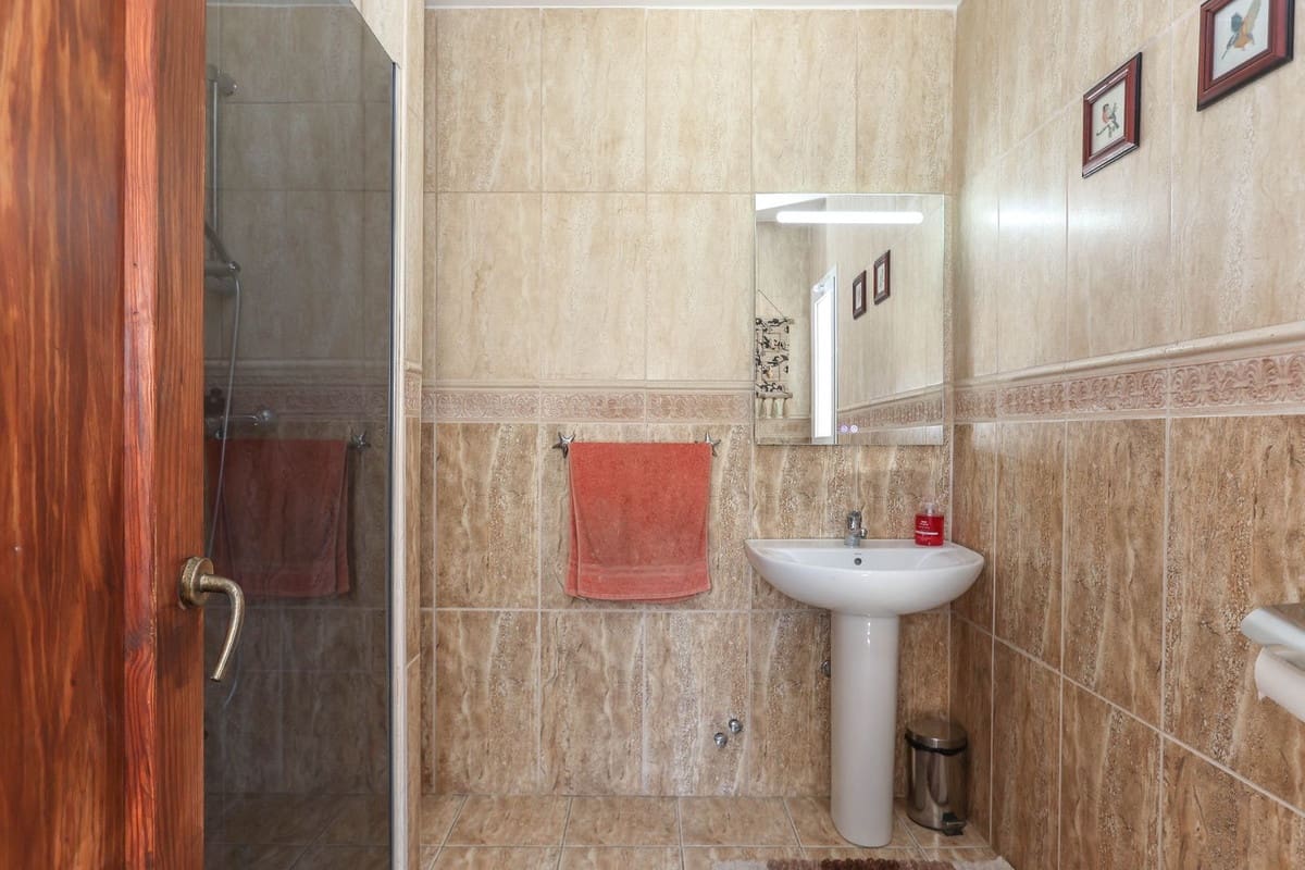 3 sovrum Villa till salu i Tolox med garage - 250 000 € (Ref: 7976414)