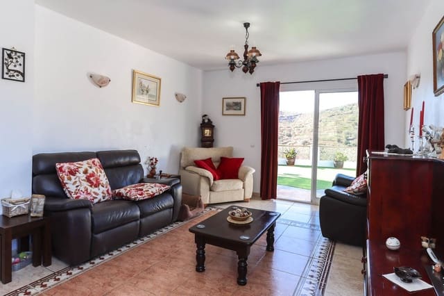 3 sovrum Villa till salu i Tolox med garage - 219 000 € (Ref: 7976414)