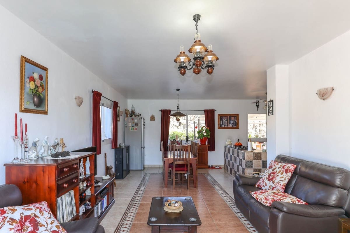 3 sovrum Villa till salu i Tolox med garage - 219 000 € (Ref: 7976414)