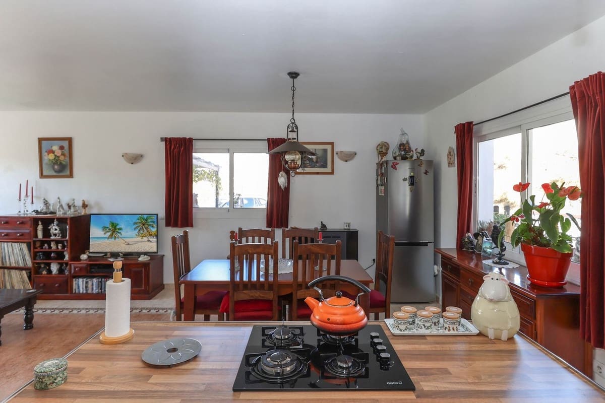 3 sovrum Villa till salu i Tolox med garage - 219 000 € (Ref: 7976414)