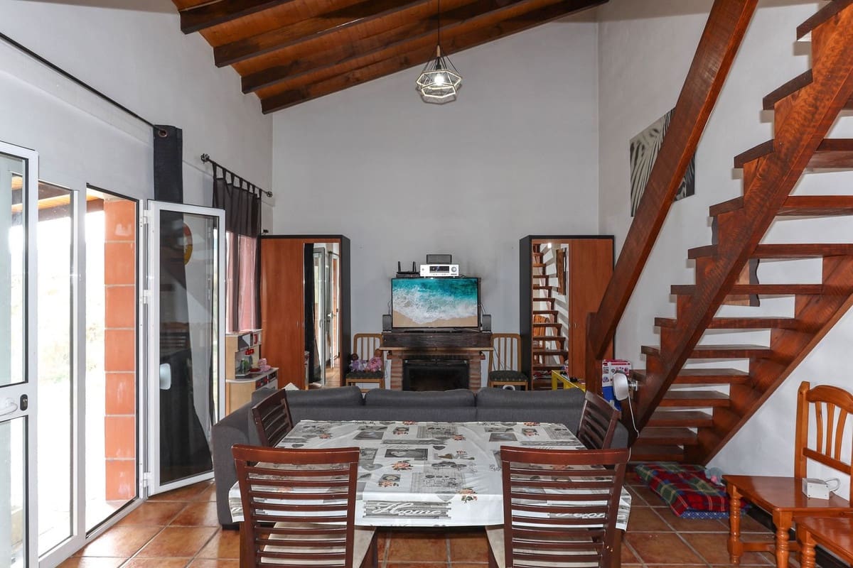 1 bedroom Finca/Country House for sale in Yunquera with garage €