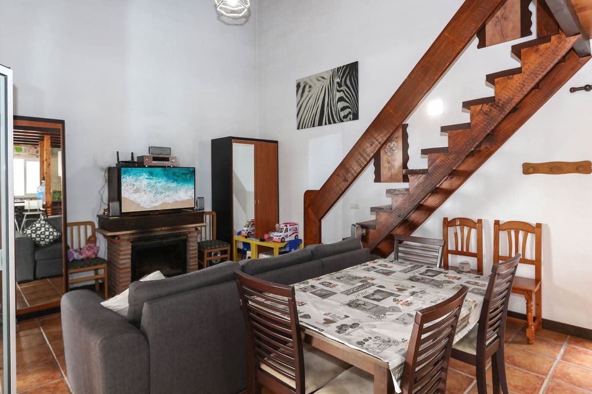 1 bedroom Finca/Country House for sale in Yunquera with garage €