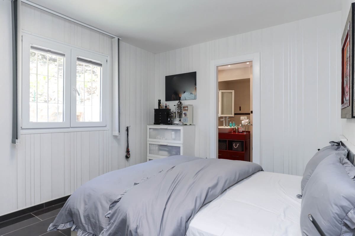 4 soverom Villa til salgs i Monda med svømmebasseng garasje - € 550 000 (Ref: 8220814)