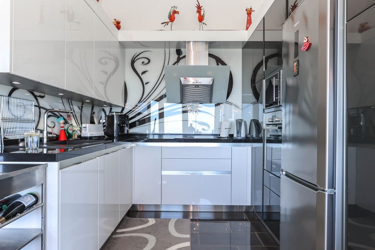 4 soverom Villa til salgs i Monda med svømmebasseng garasje - € 550 000 (Ref: 8220814)