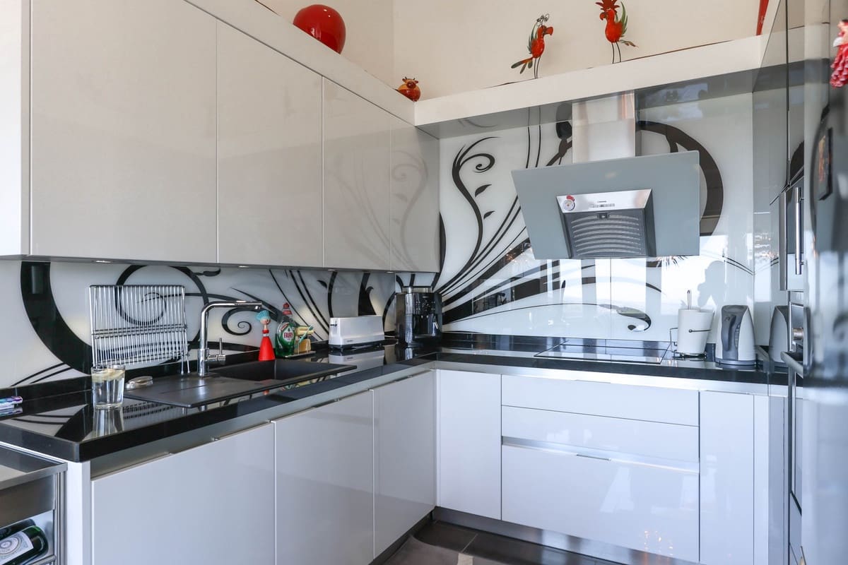 4 soverom Villa til salgs i Monda med svømmebasseng garasje - € 550 000 (Ref: 8220814)