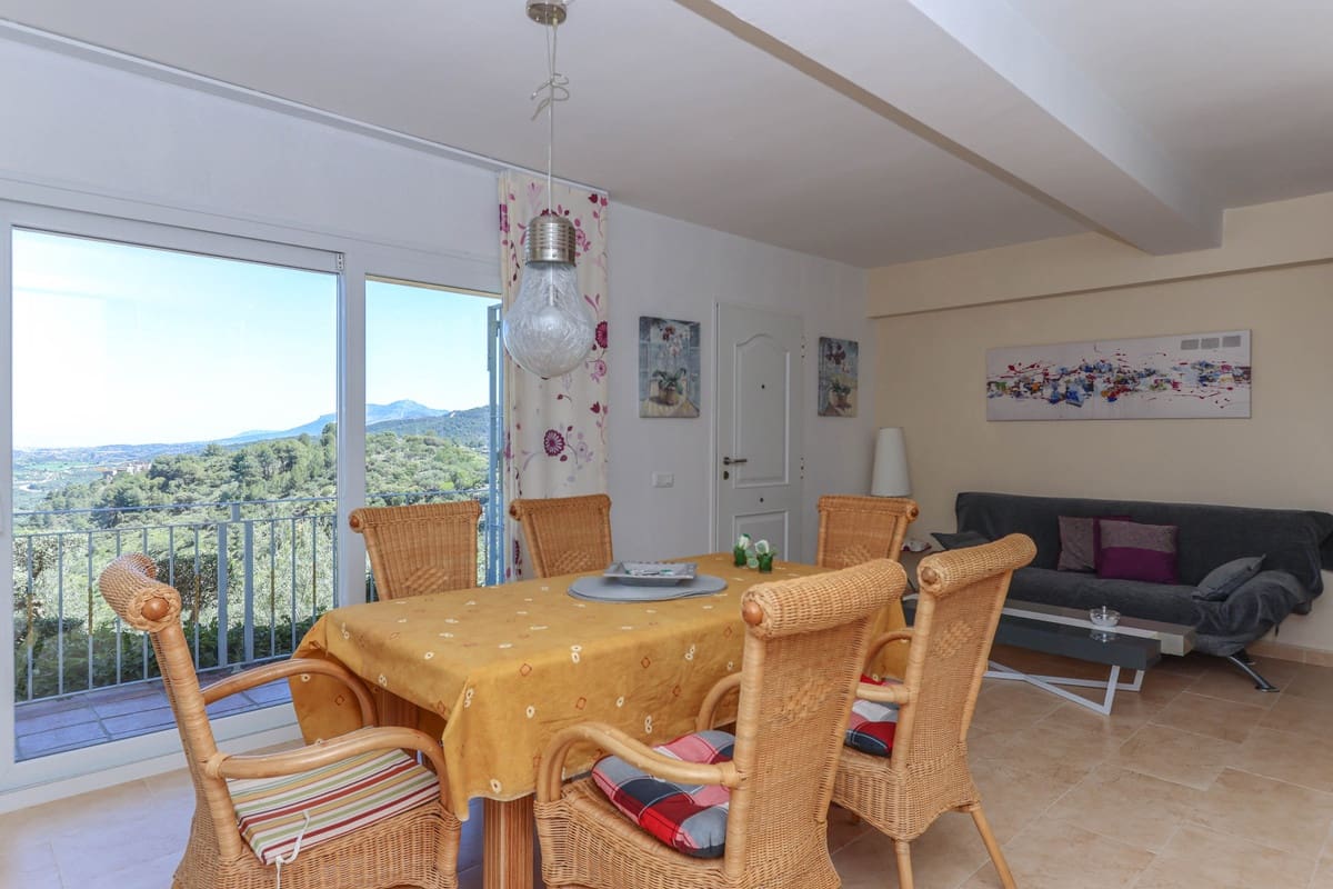 4 soverom Villa til salgs i Monda med svømmebasseng garasje - € 550 000 (Ref: 8220814)