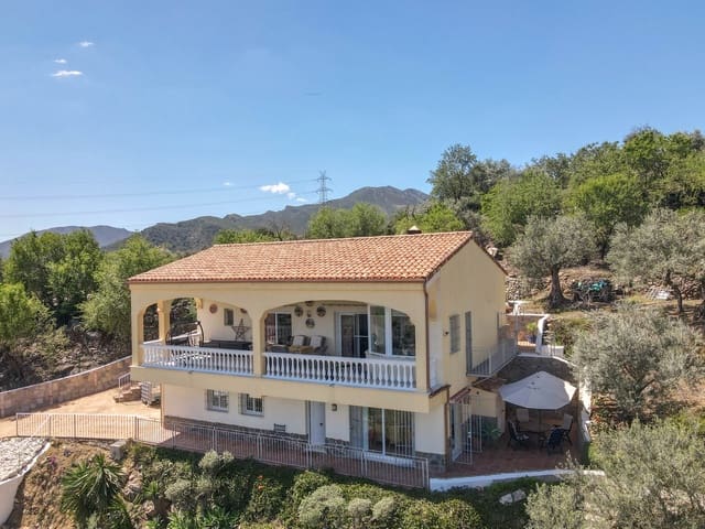 4 soverom Villa til salgs i Monda med svømmebasseng garasje - € 550 000 (Ref: 8220814)