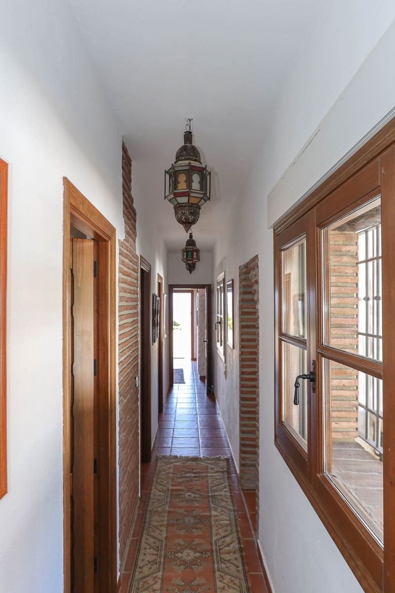 3 chambre Villa/Maison à vendre à Alozaina avec piscine garage - 385 000 € (Ref: 8376399)