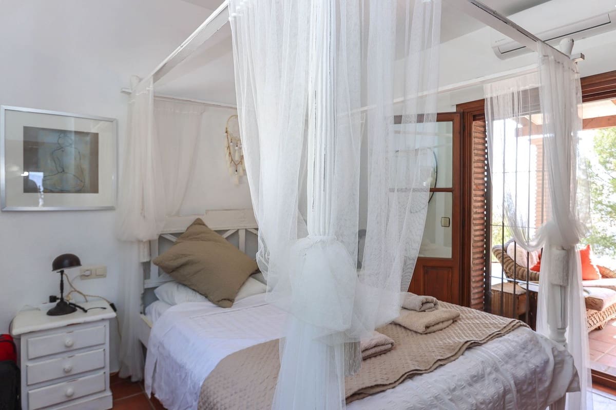 3 chambre Villa/Maison à vendre à Alozaina avec piscine garage - 385 000 € (Ref: 8376399)