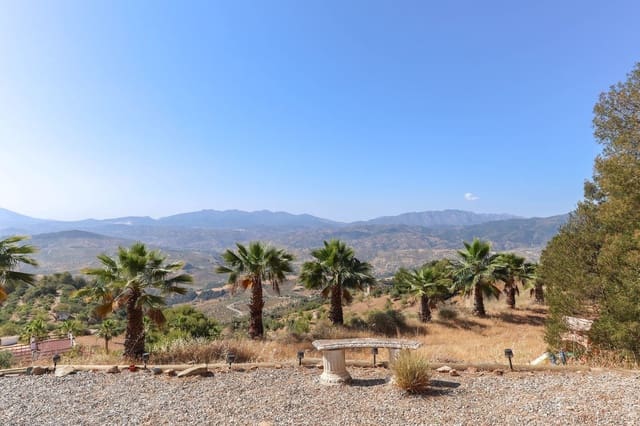 3 chambre Villa/Maison à vendre à Alozaina avec piscine garage - 385 000 € (Ref: 8376399)