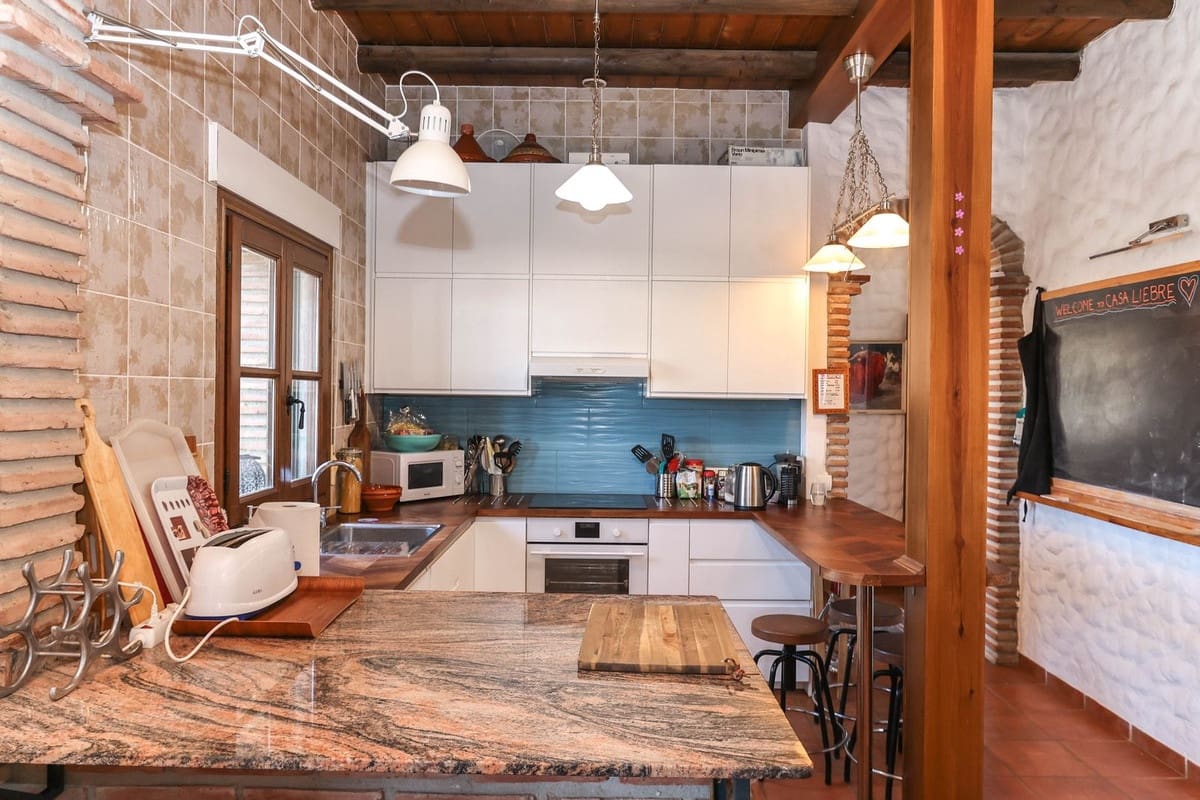 3 chambre Villa/Maison à vendre à Alozaina avec piscine garage - 385 000 € (Ref: 8376399)