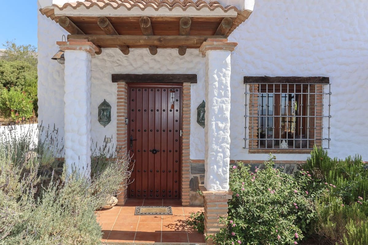 3 chambre Villa/Maison à vendre à Alozaina avec piscine garage - 385 000 € (Ref: 8376399)