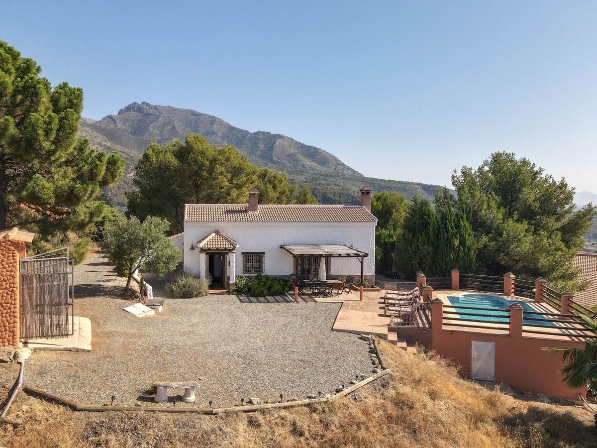 3 chambre Villa/Maison à vendre à Alozaina avec piscine garage - 385 000 € (Ref: 8376399)