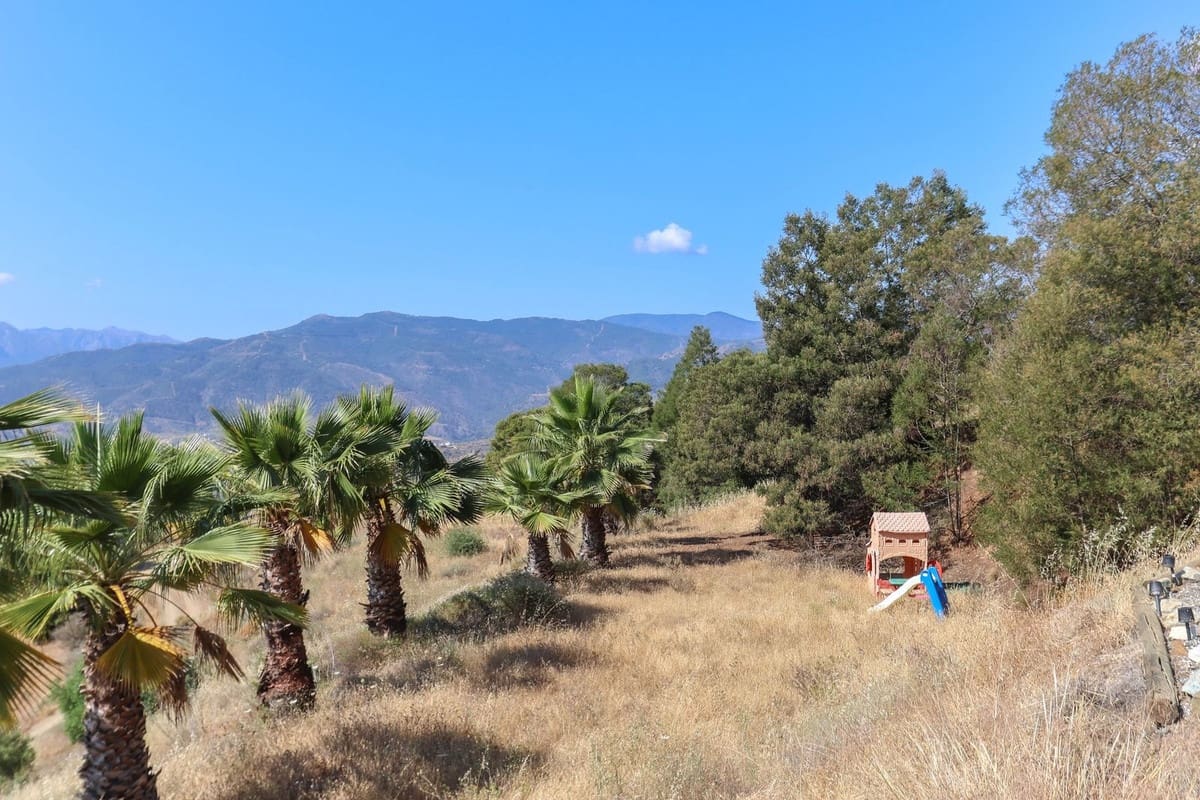 3 chambre Villa/Maison à vendre à Alozaina avec piscine garage - 385 000 € (Ref: 8376399)