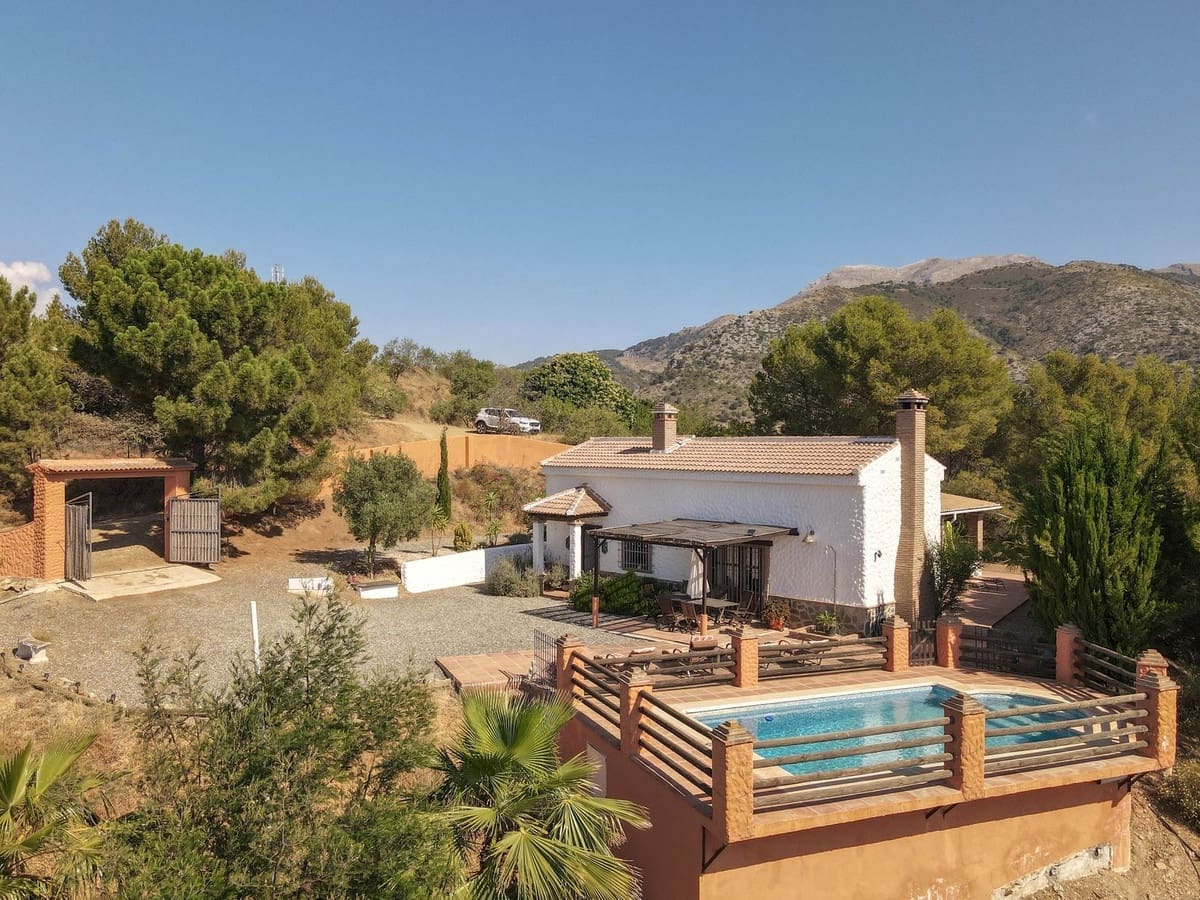 3 chambre Villa/Maison à vendre à Alozaina avec piscine garage - 385 000 € (Ref: 8376399)