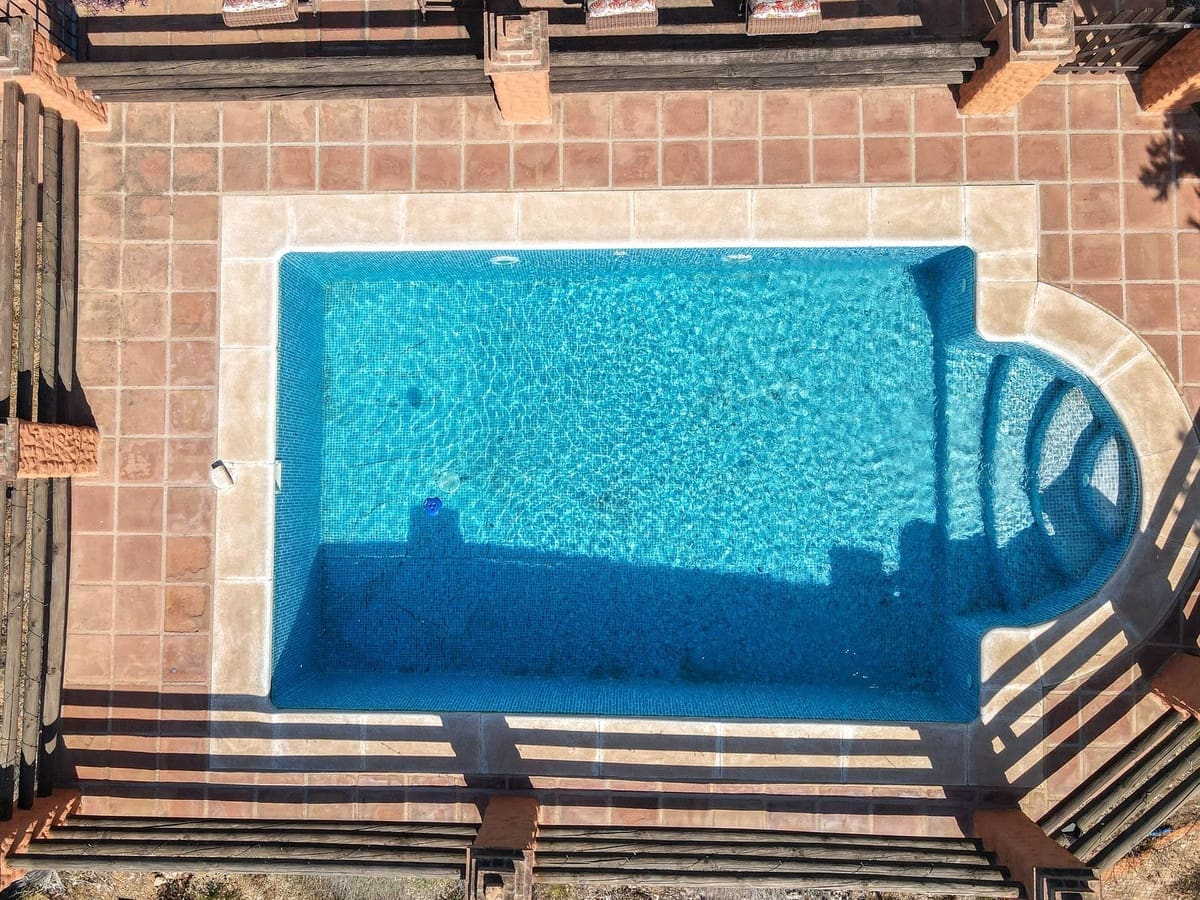 3 chambre Villa/Maison à vendre à Alozaina avec piscine garage - 385 000 € (Ref: 8376399)