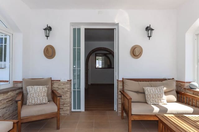 5 bedroom Villa for sale in Coín with pool garage - € 615,000 (Ref: 8401870)