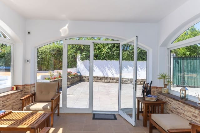 5 bedroom Villa for sale in Coín with pool garage - € 615,000 (Ref: 8401870)