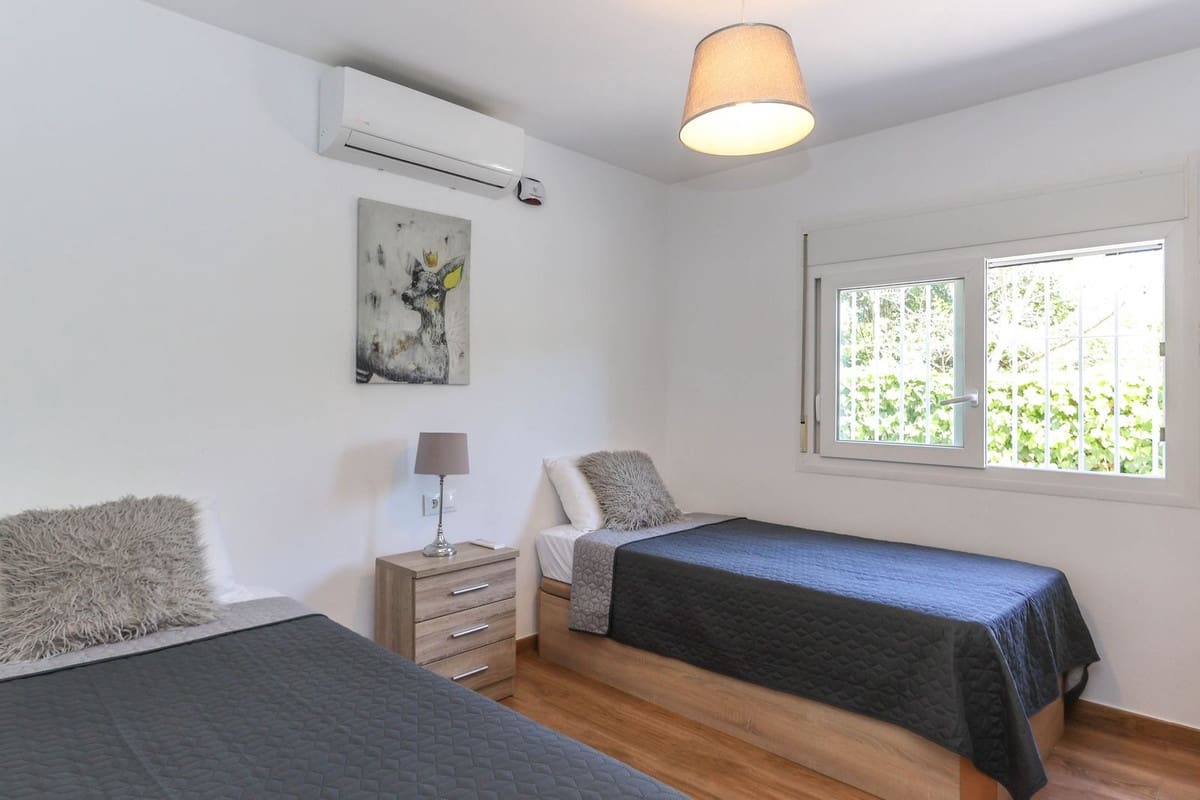 5 quarto Moradia para venda em Coin com piscina garagem - 615 000 € (Ref: 8401870)