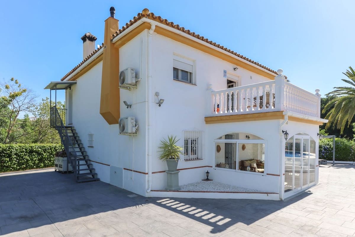 5 quarto Moradia para venda em Coin com piscina garagem - 615 000 € (Ref: 8401870)