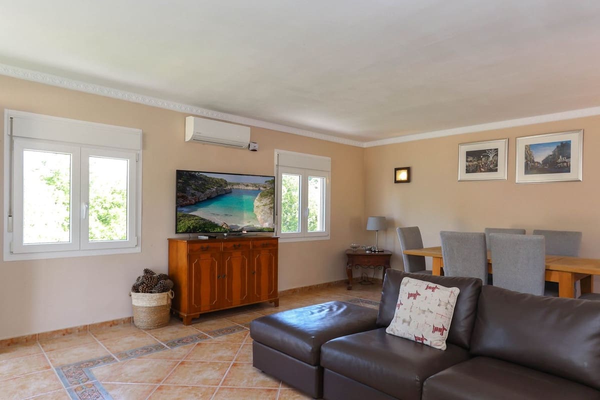 5 quarto Moradia para venda em Coin com piscina garagem - 615 000 € (Ref: 8401870)