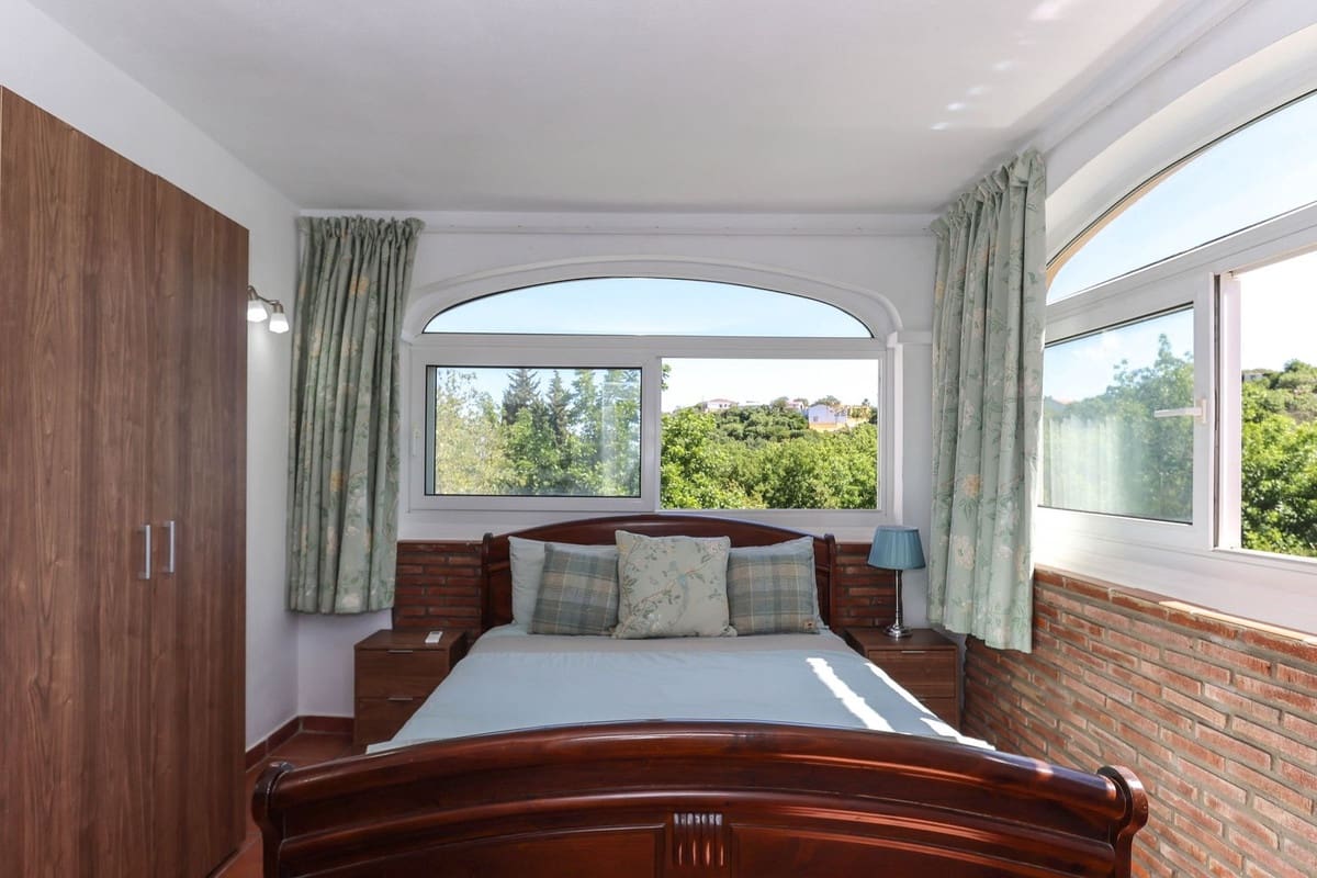 5 quarto Moradia para venda em Coin com piscina garagem - 615 000 € (Ref: 8401870)