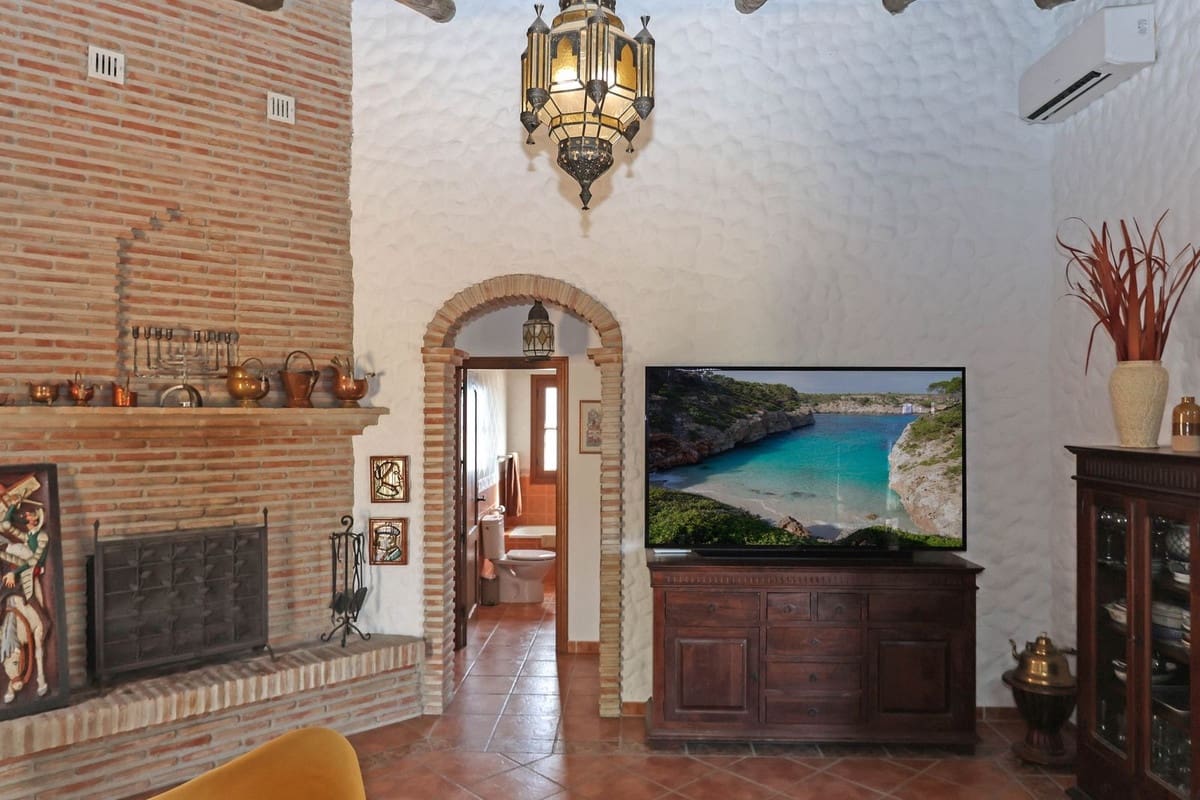 4 soverom Villa til salgs i Alozaina med garasje - € 575 000 (Ref: 8447032)